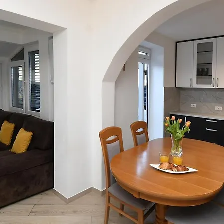 Petra Cozy Retreat - Charming For 4 דירה דוברובניק