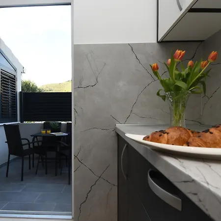 Petra Cozy Retreat - Charming For 4 Daire *